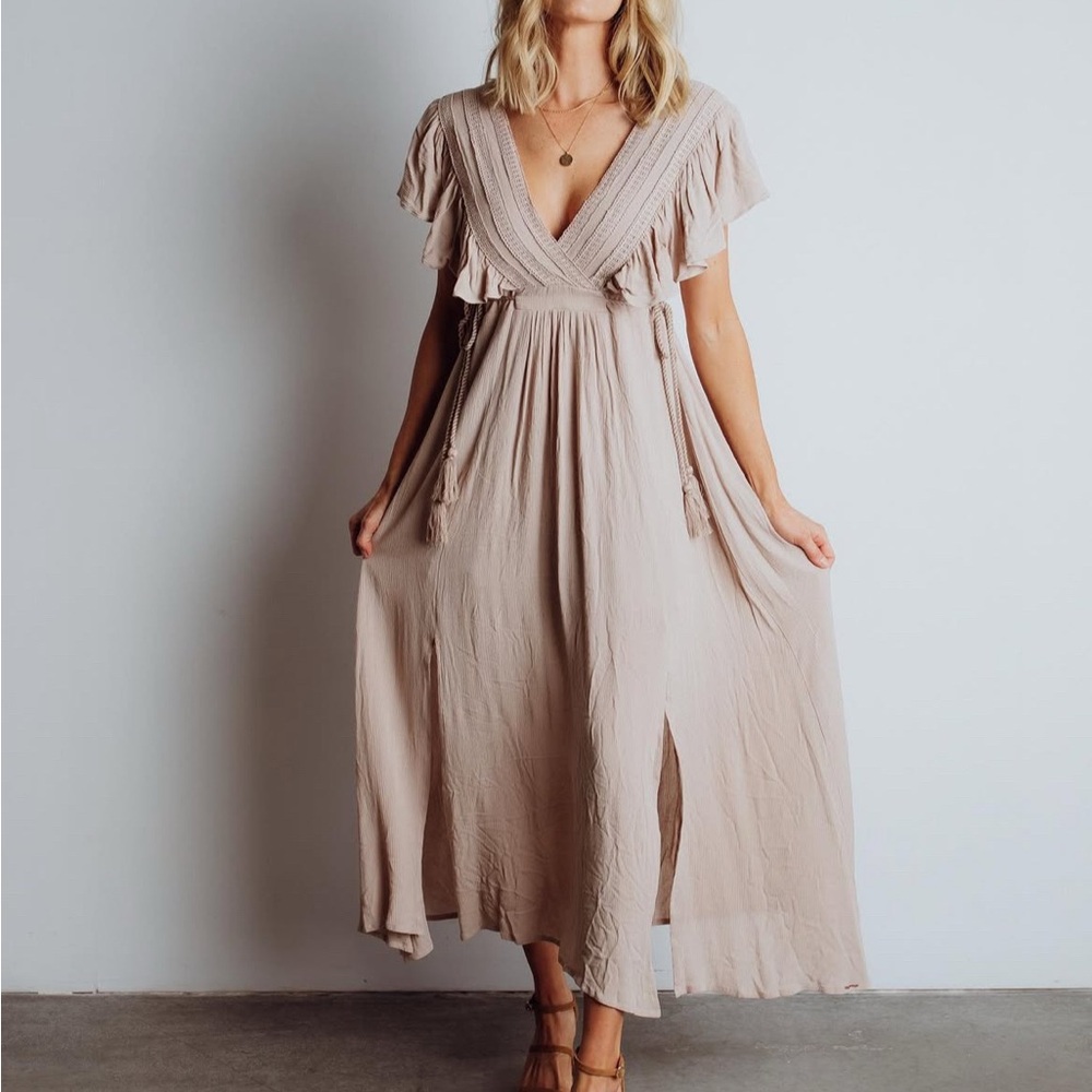 NWT Baltic Born Jennifer Deep V Maxi Dress Sand size XL